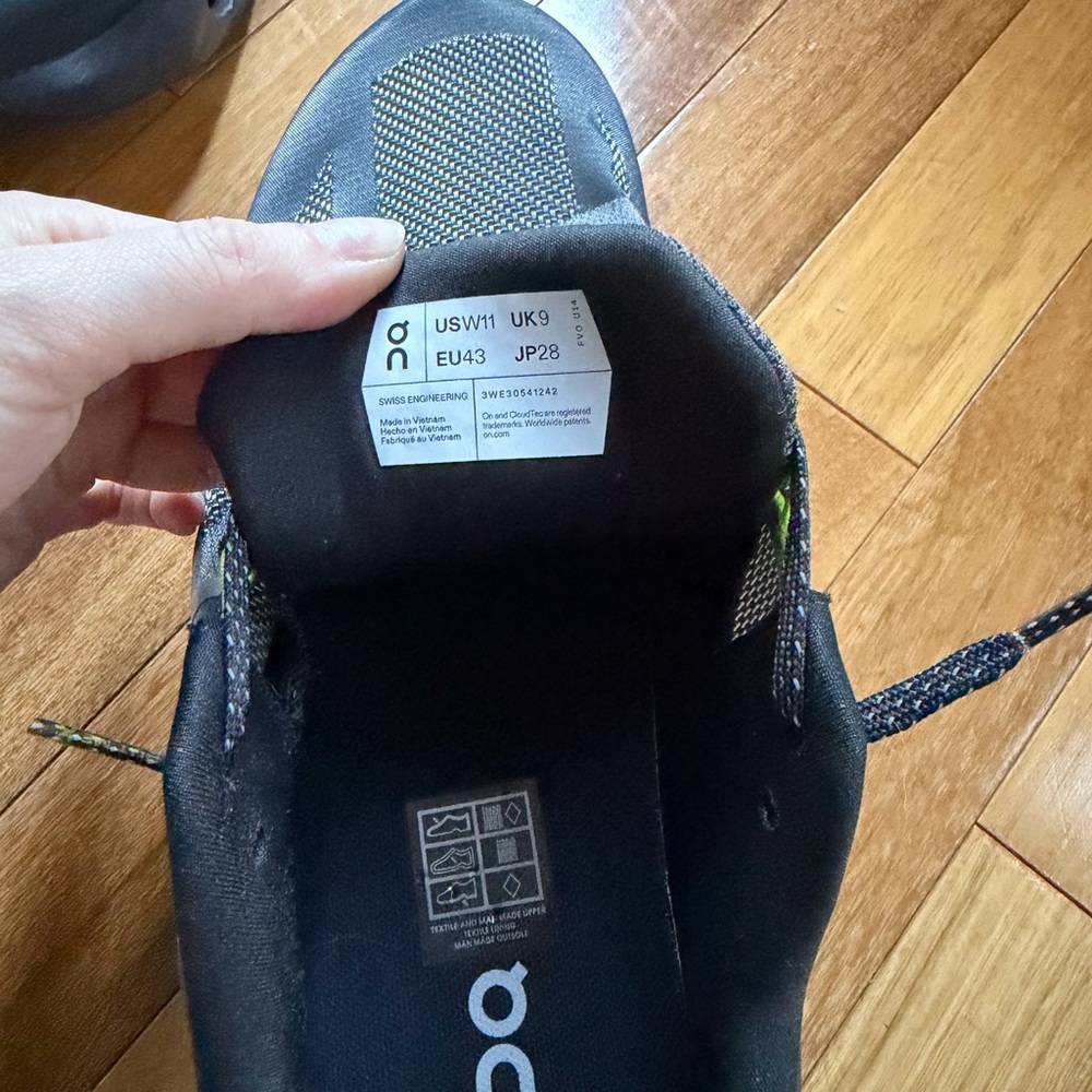 On Cloud Surfer Next Women’s Athletic Sneakers - Black with Subtle Lime Accents - Picture 4 of 6
